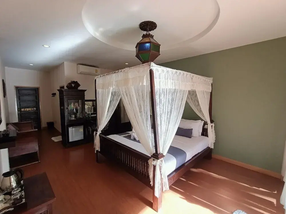 P Paradise Hotel - Chambres