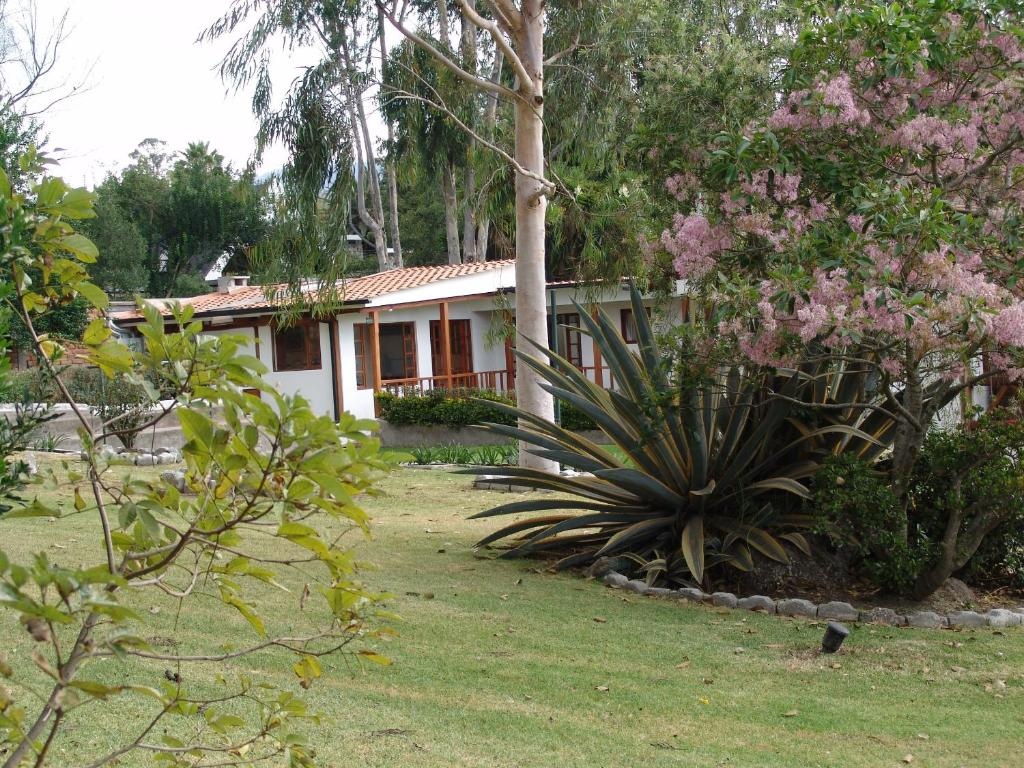 2 Bedrooms Cottage