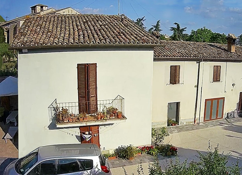 Borgo Santa Lucia Apartment with Private Parking & Garden