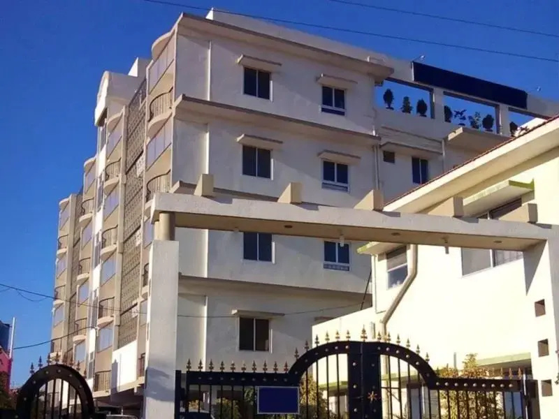 Vista Rooms at Adhiyaman College