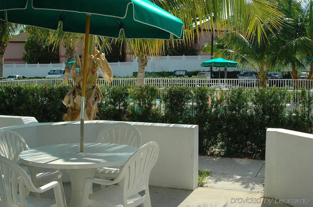 Capt Hiram's Resort