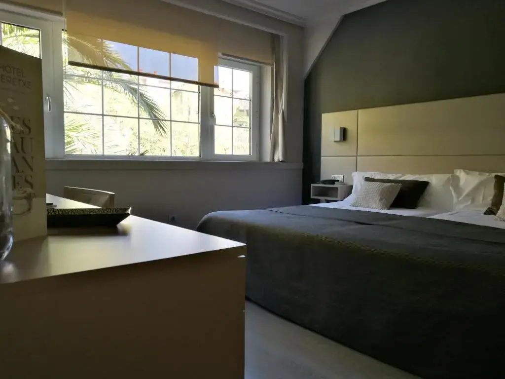 Double room with garden view (full double bed)