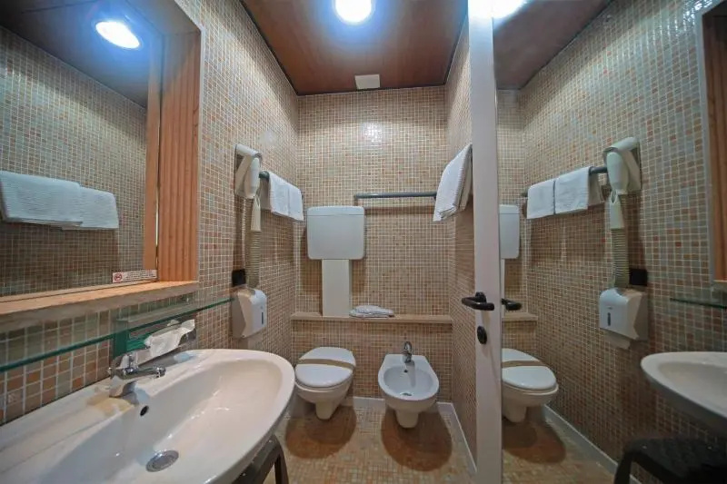 Standard Triple room with balcony