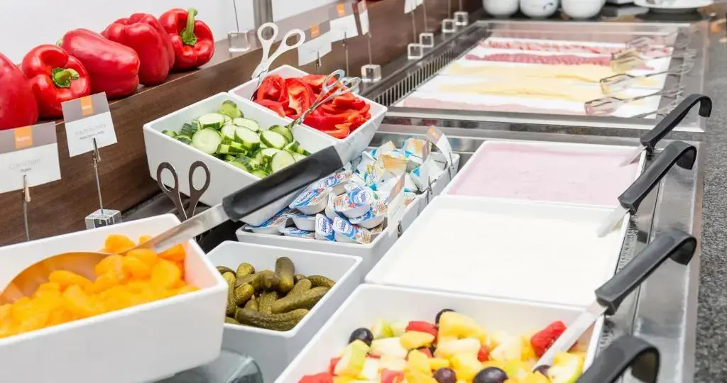 Food & Beverage