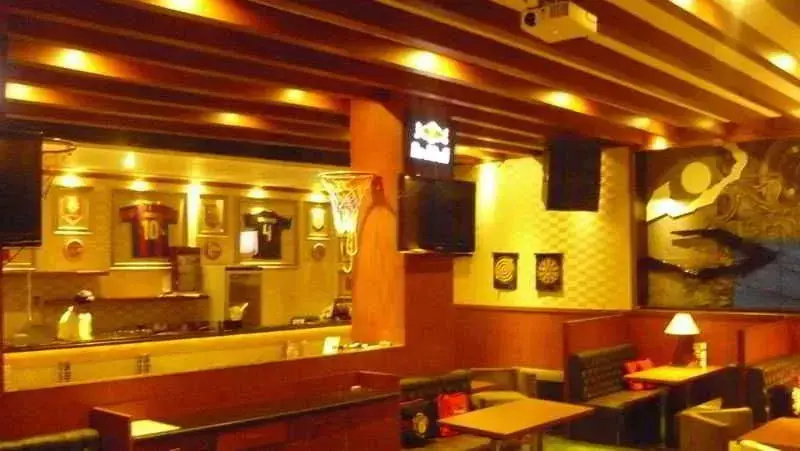 Food & Beverage