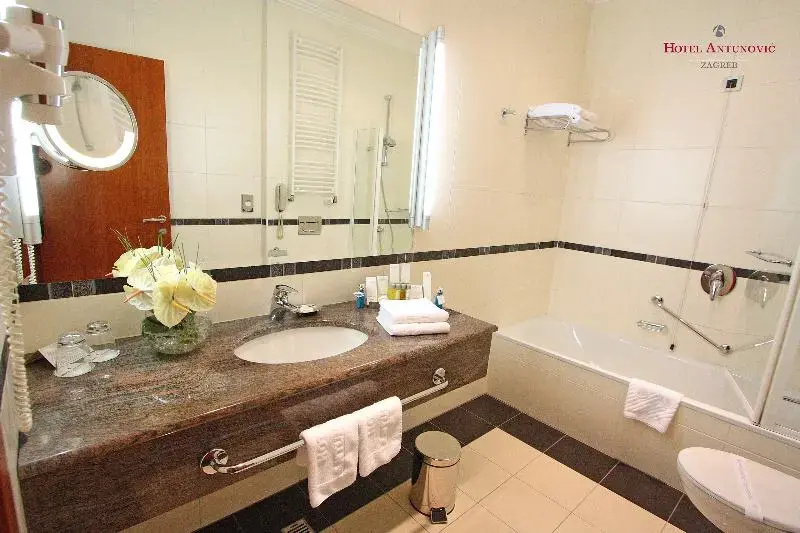 Hotel Antunovic Zagreb - Chambres