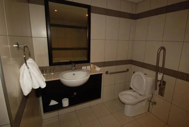 Executive Double Suite (full double bed)
