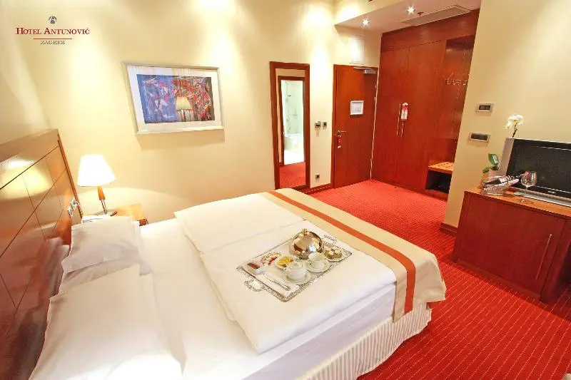 Hotel Antunovic Zagreb - Chambres