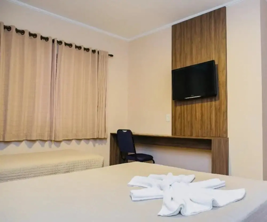 Deluxe Double room (full double bed)