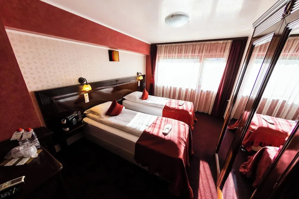 Hotel Daily Plaza - Chambres