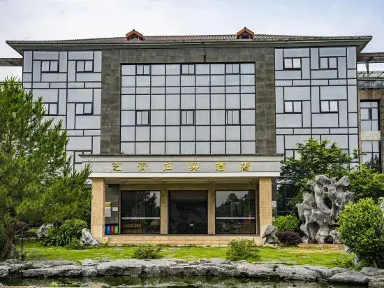 Stone Hotel