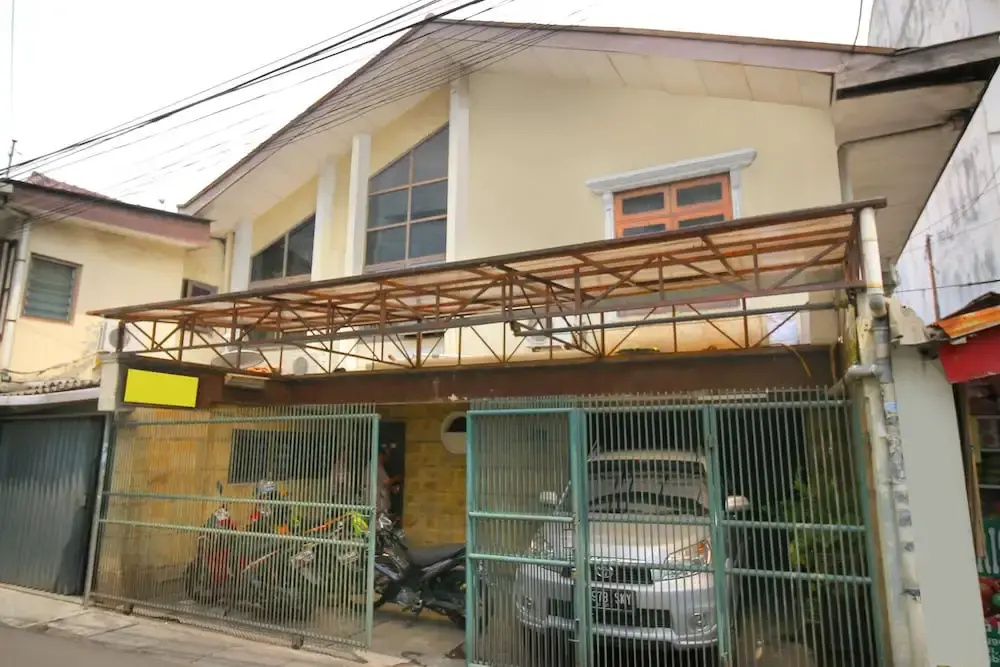 Airy Eco Senen Kramat Kwitang Kecil 149 Jakarta