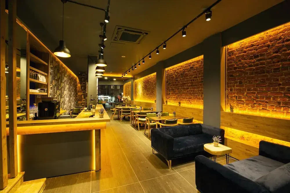 Lobby & Reception