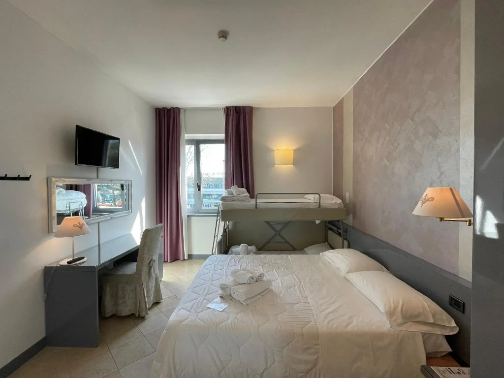 Hotel photo 7