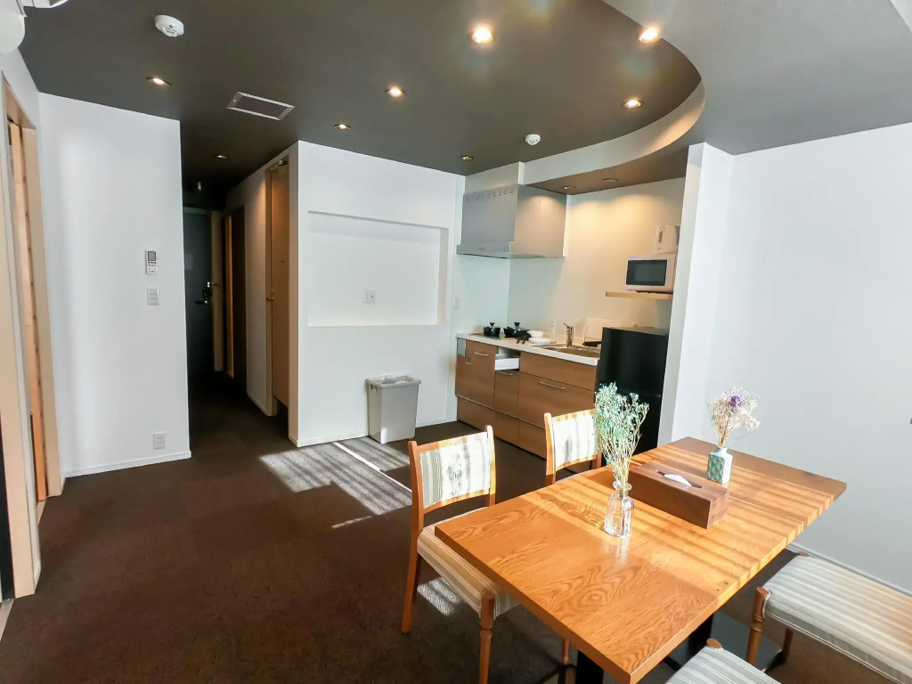 2 Bedrooms Apartment