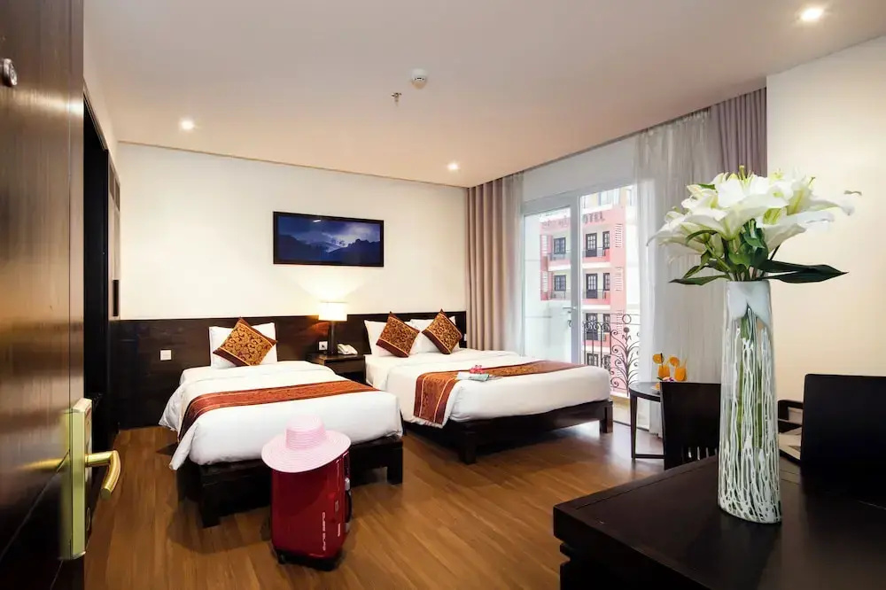 Standard Triple room