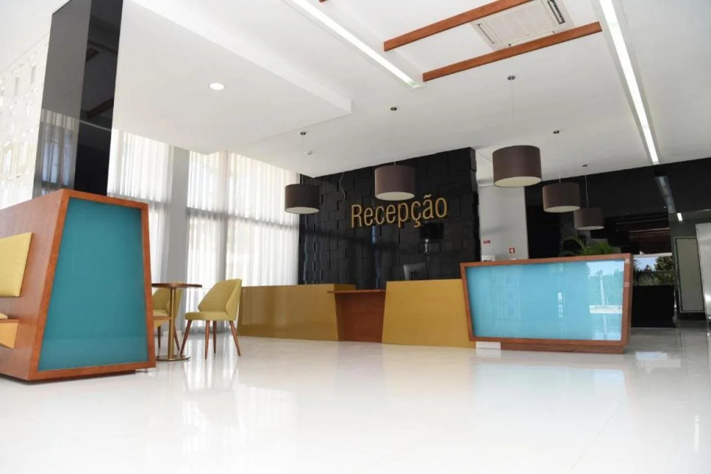 Lobby & Reception