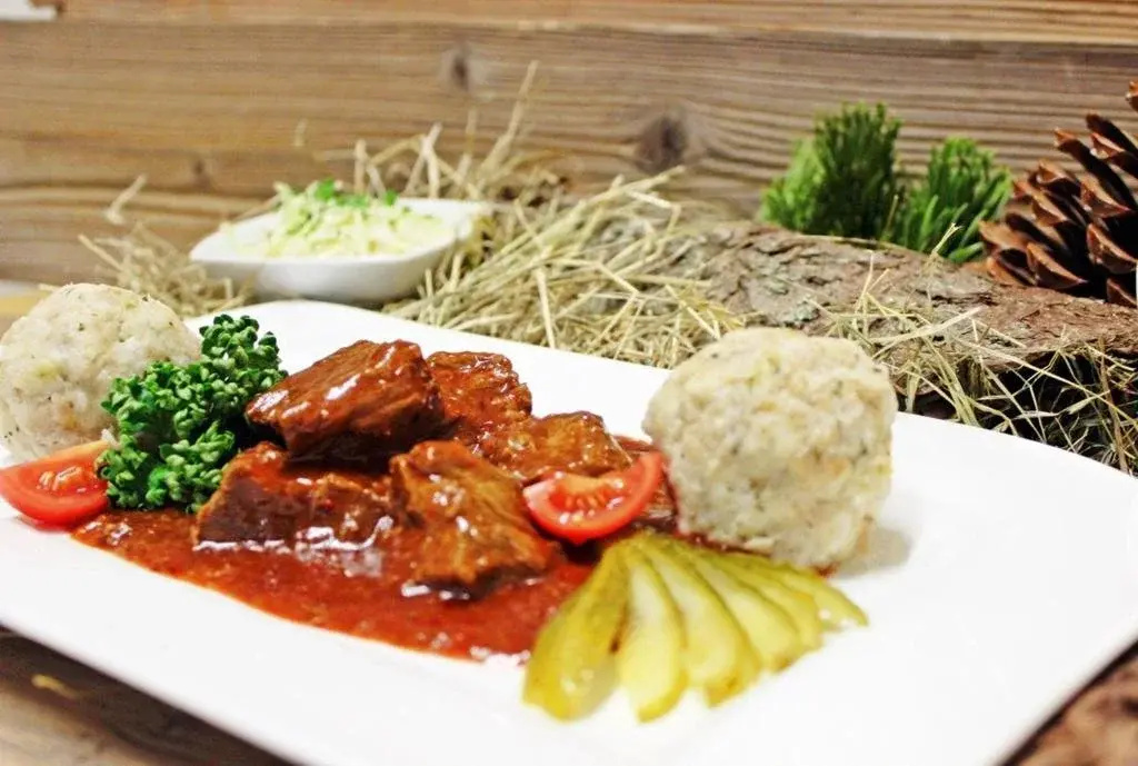 Food & Beverage
