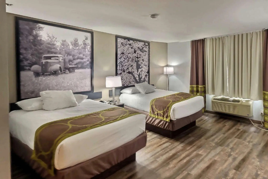 Standard Quadruple room