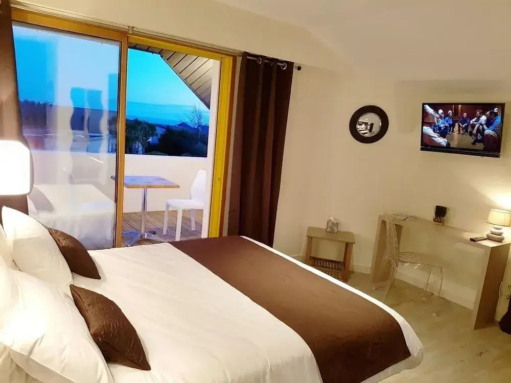 Premium Double room full double bed