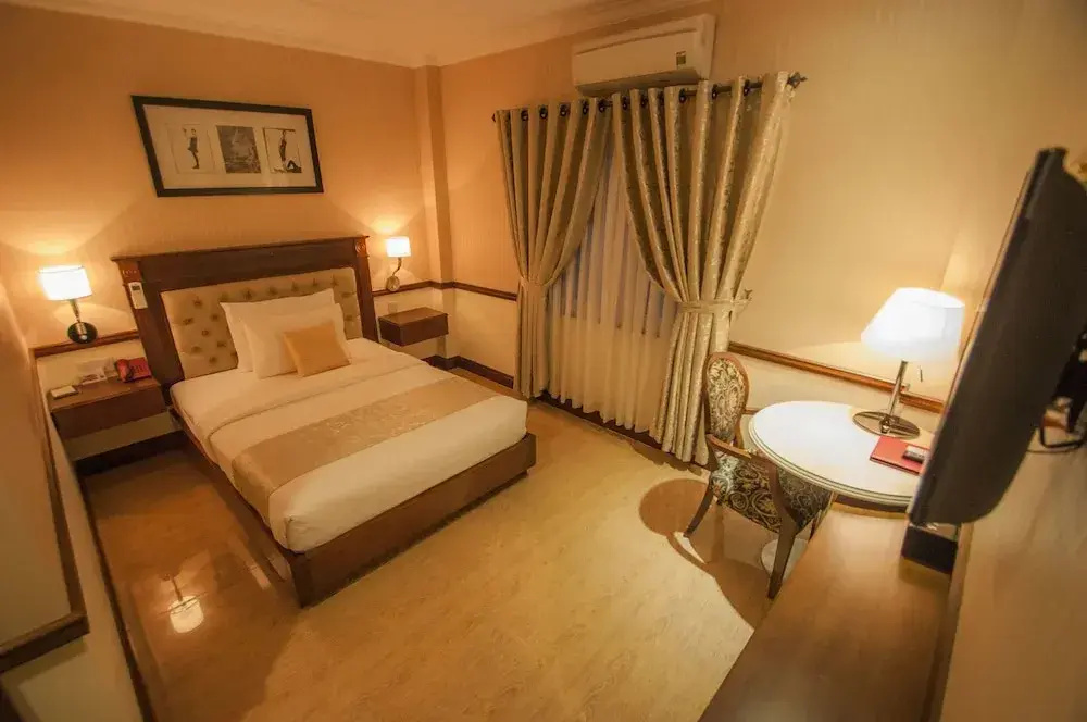 Central Hotel and Residences - Chambres