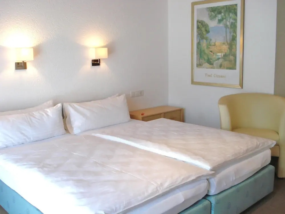Comfort Double room with balcony (full double bed)