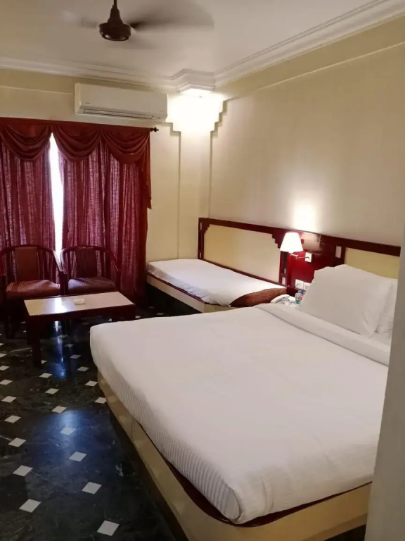 The Mourya Inn - Chambres