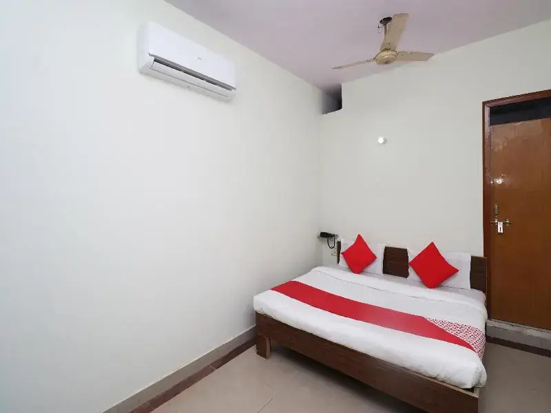 OYO 30907 Hotel Big Bell