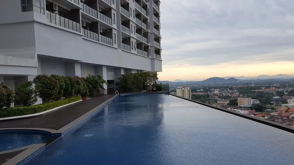 Silverscape Seaview Luxury Residence