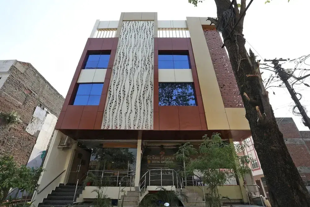 OYO 19804 Hotel Geet International
