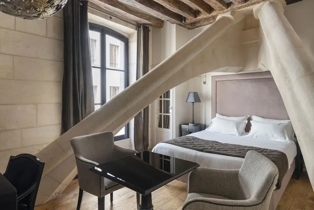 Luxury room