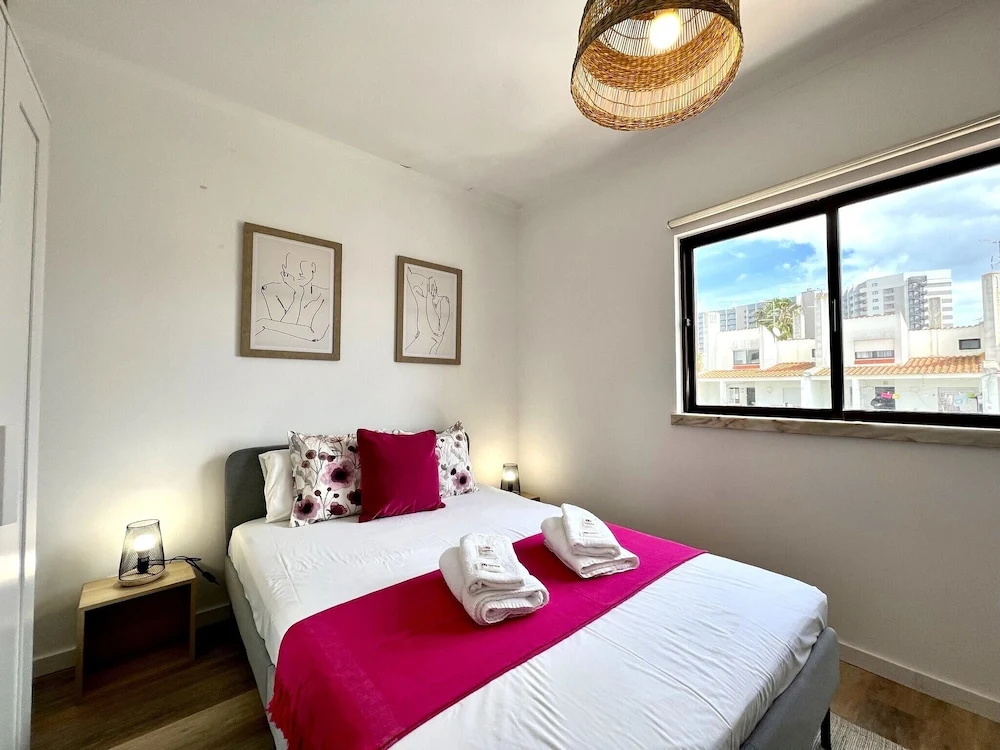1 Bedroom Apartment with balcony
