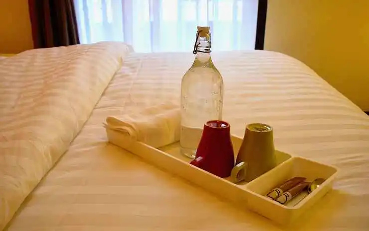 Food & Beverage