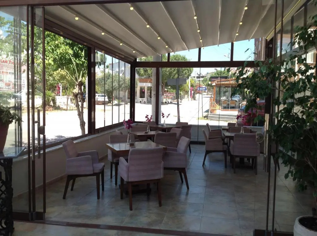 Hotel photo 12