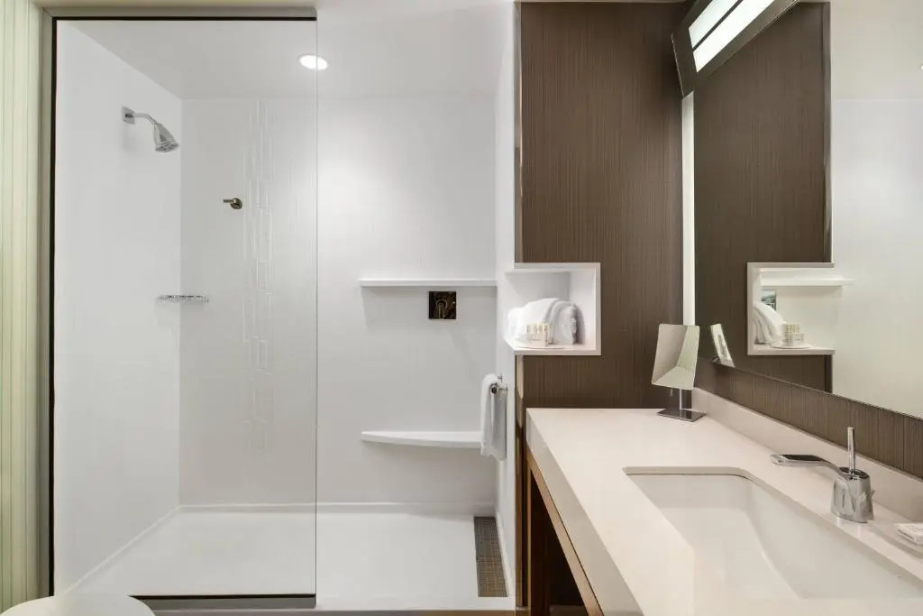 Courtyard by Marriott Erie Bayfront - Chambres