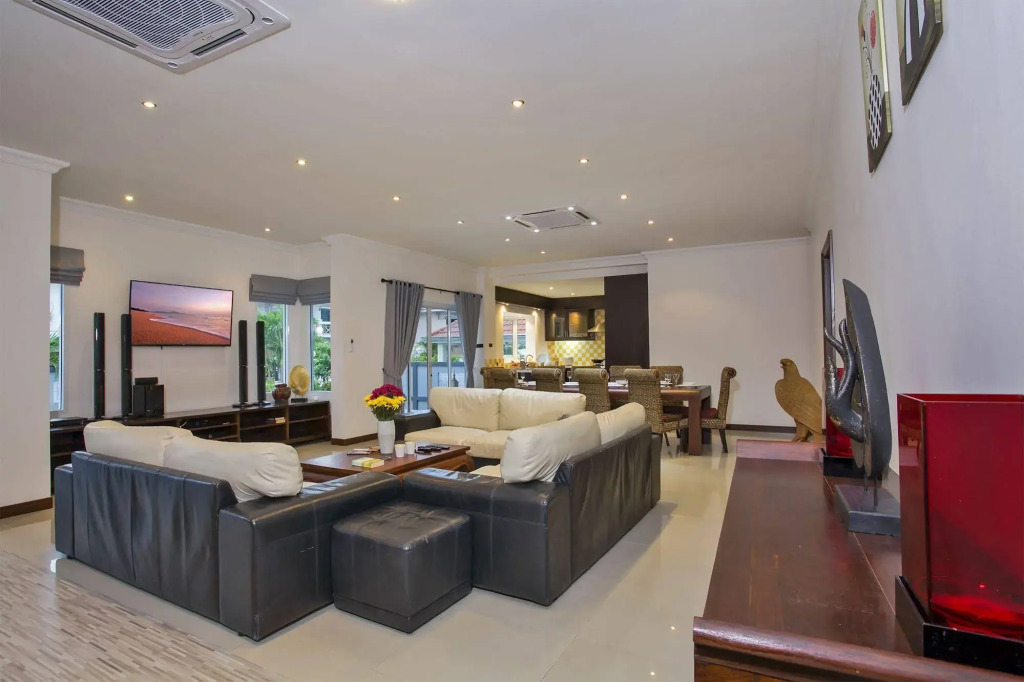 Baan Kinaree — фото