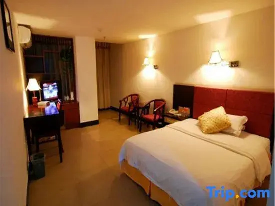 Deluxe Double room (full double bed)