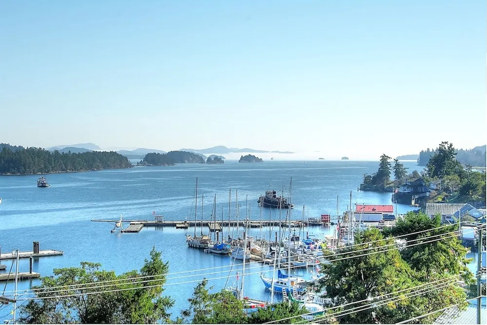 Beach & Waterfront