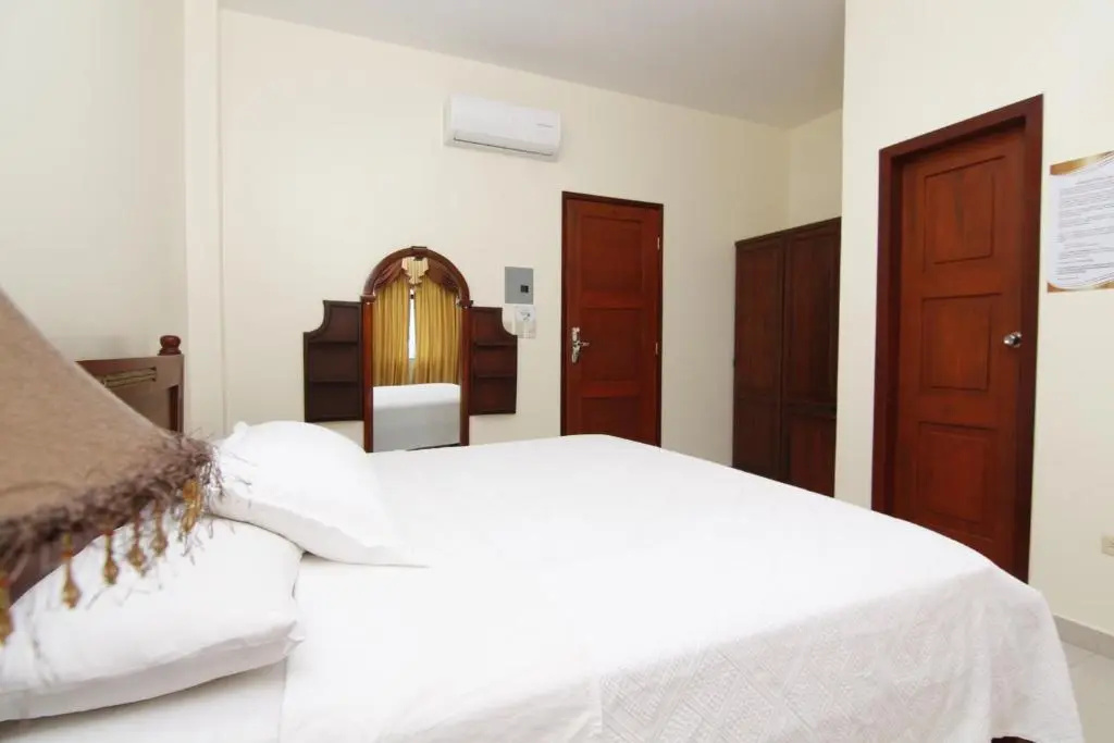 Hotel Versailles Internacional - Chambres