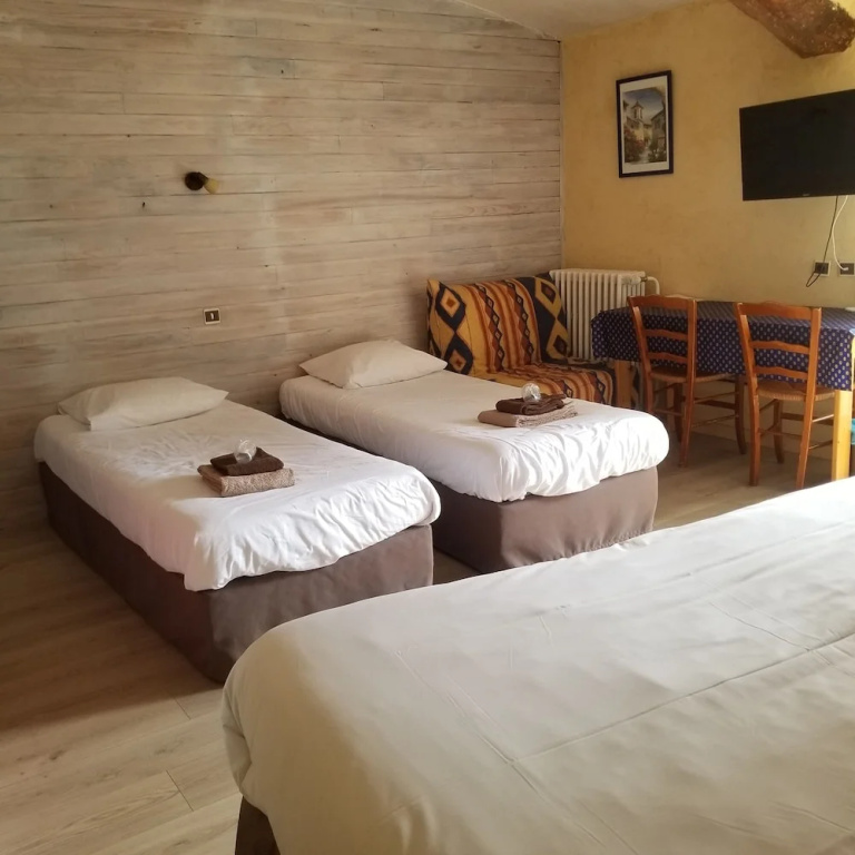 Standard Quadruple room