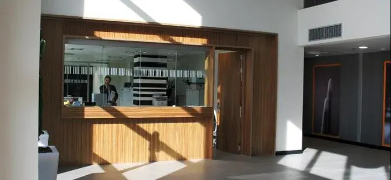 Lobby & Reception