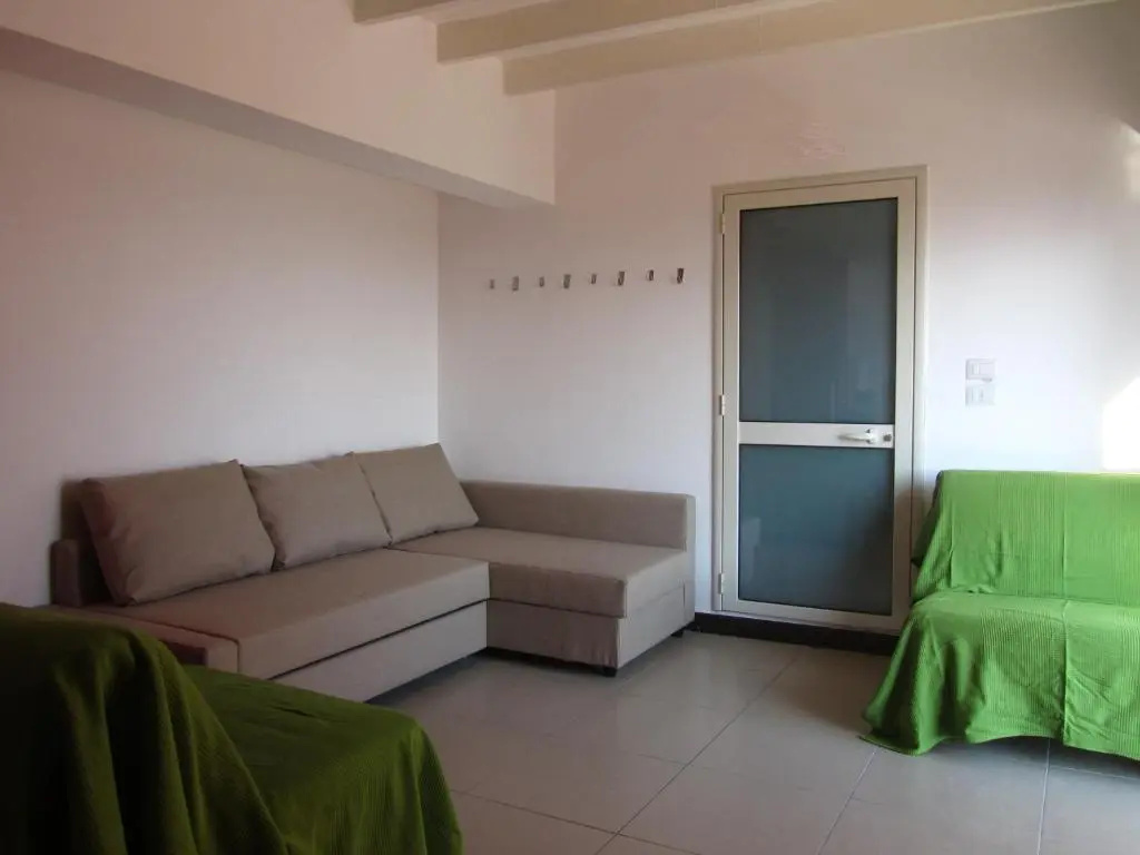 2 Bedrooms Apartment with sea view