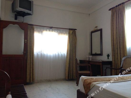 Grand Kandy Villa