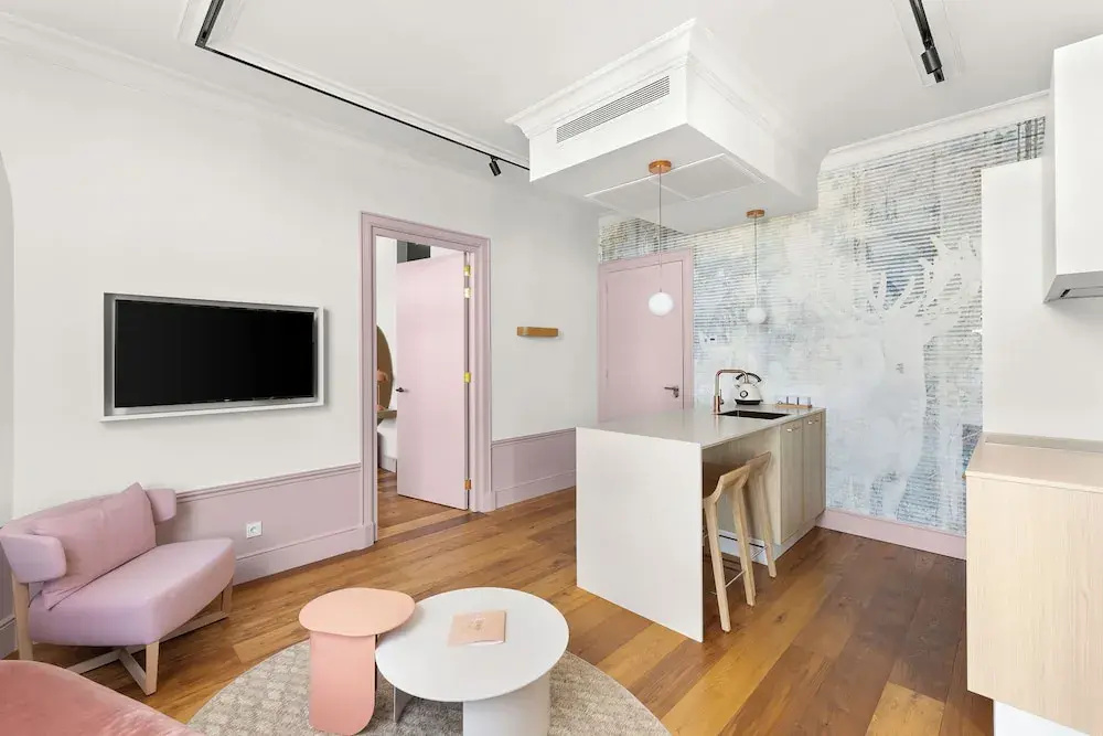 2 Bedrooms Deluxe Apartment with balcony and with city view