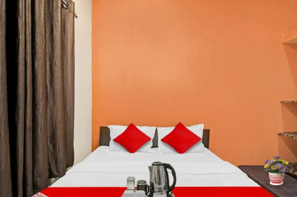 OYO Flagship J D Guest House
