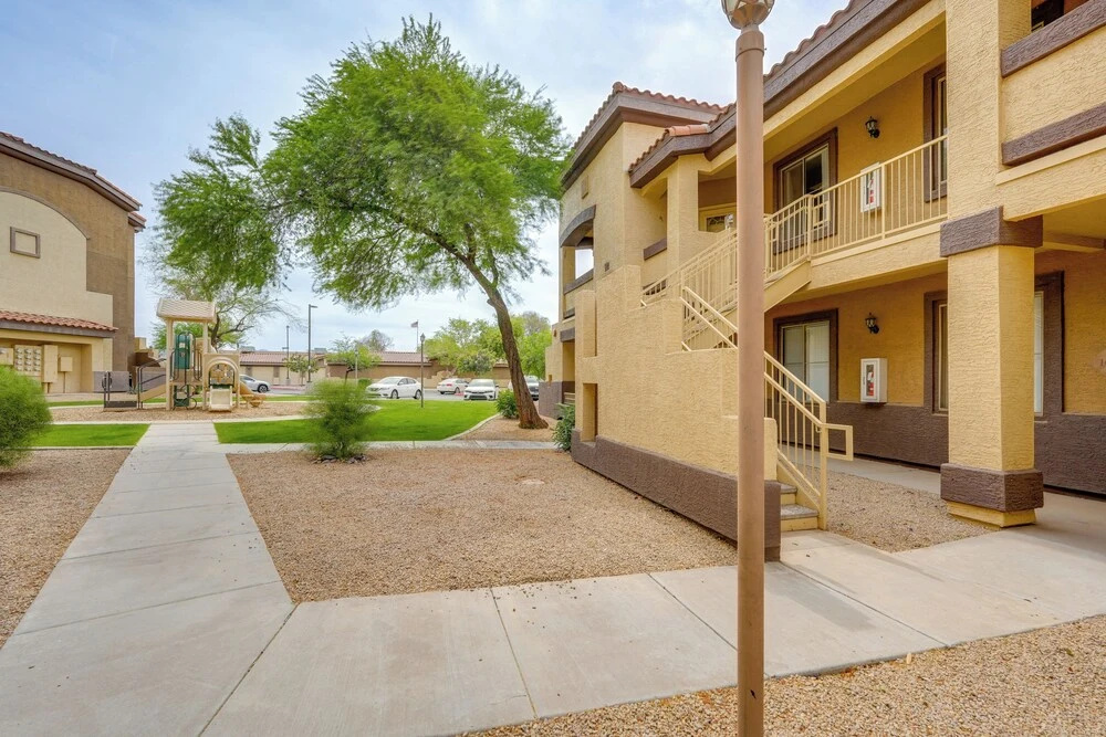 Resort-style Pools & Hot Tubs! Mtn-view Mesa Condo