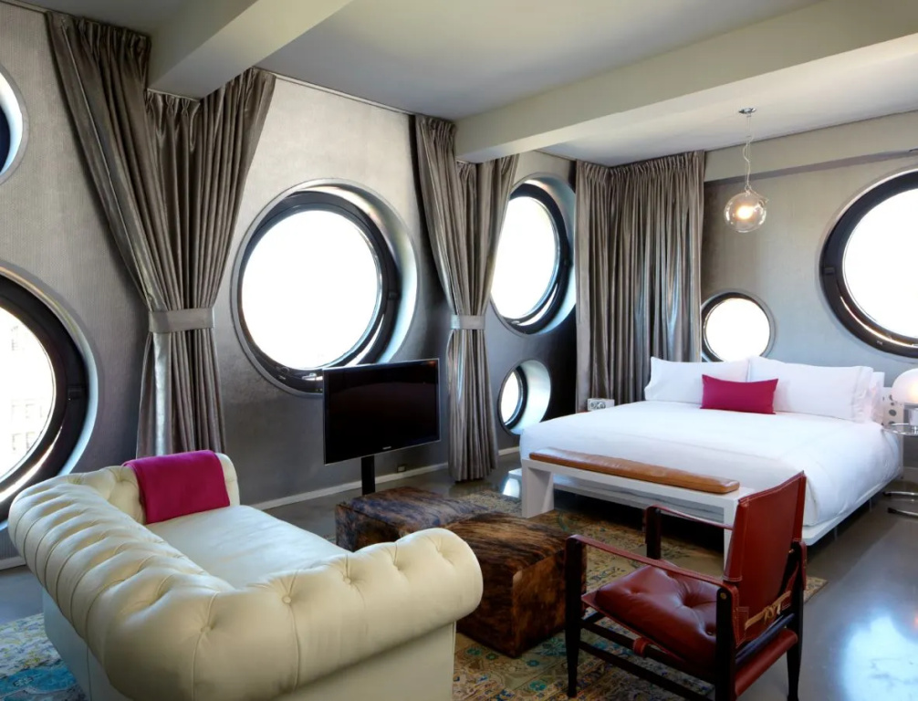 Platinum Double room, bed type is subject to availability, full double bed room photo 1