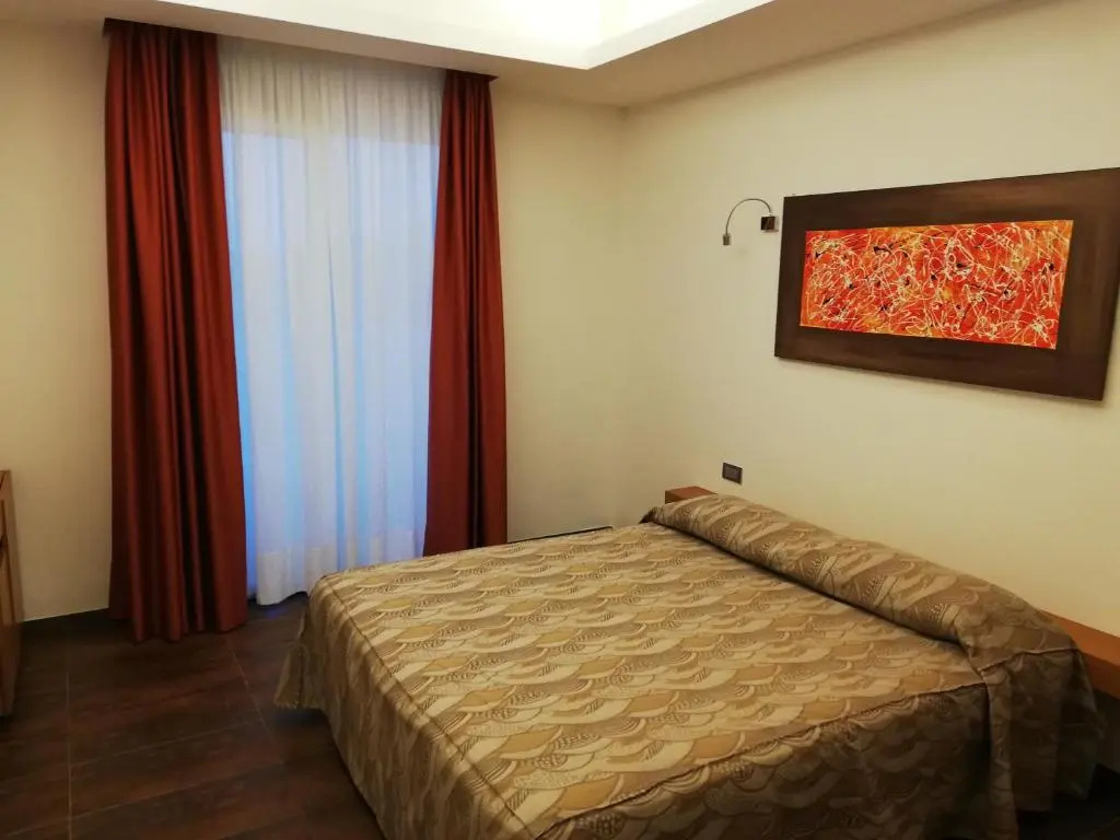 Standard Double room with balcony (full double bed)