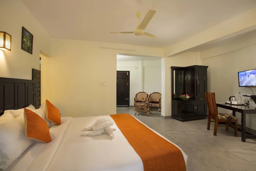 Premium Double Villa with balcony and with garden view (full double bed)