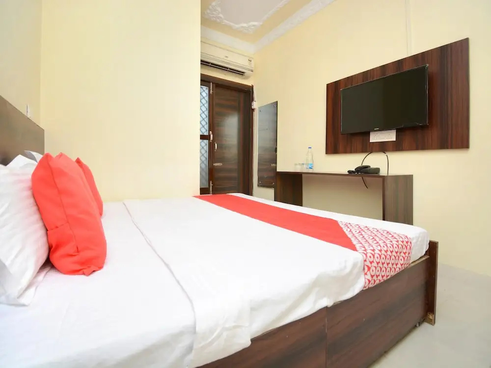 Ambay Guest House By OYO Rooms
